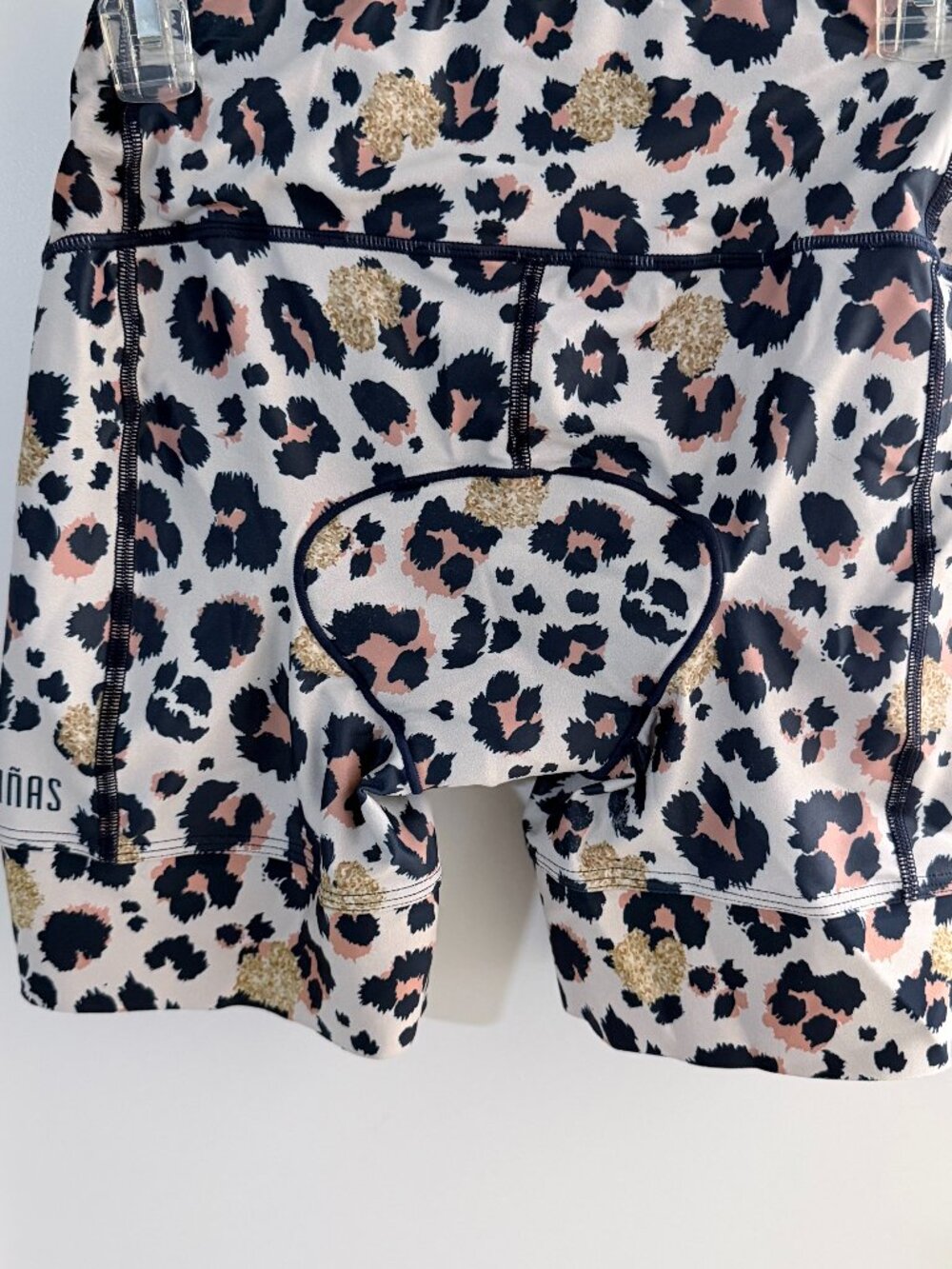 Tres Piñas Women’s Cycling Shorts | Leopard Print | Size Large